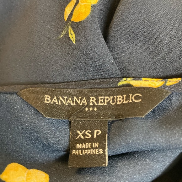 Banana Republic front lined shell- size XS P - Picture 3 of 4